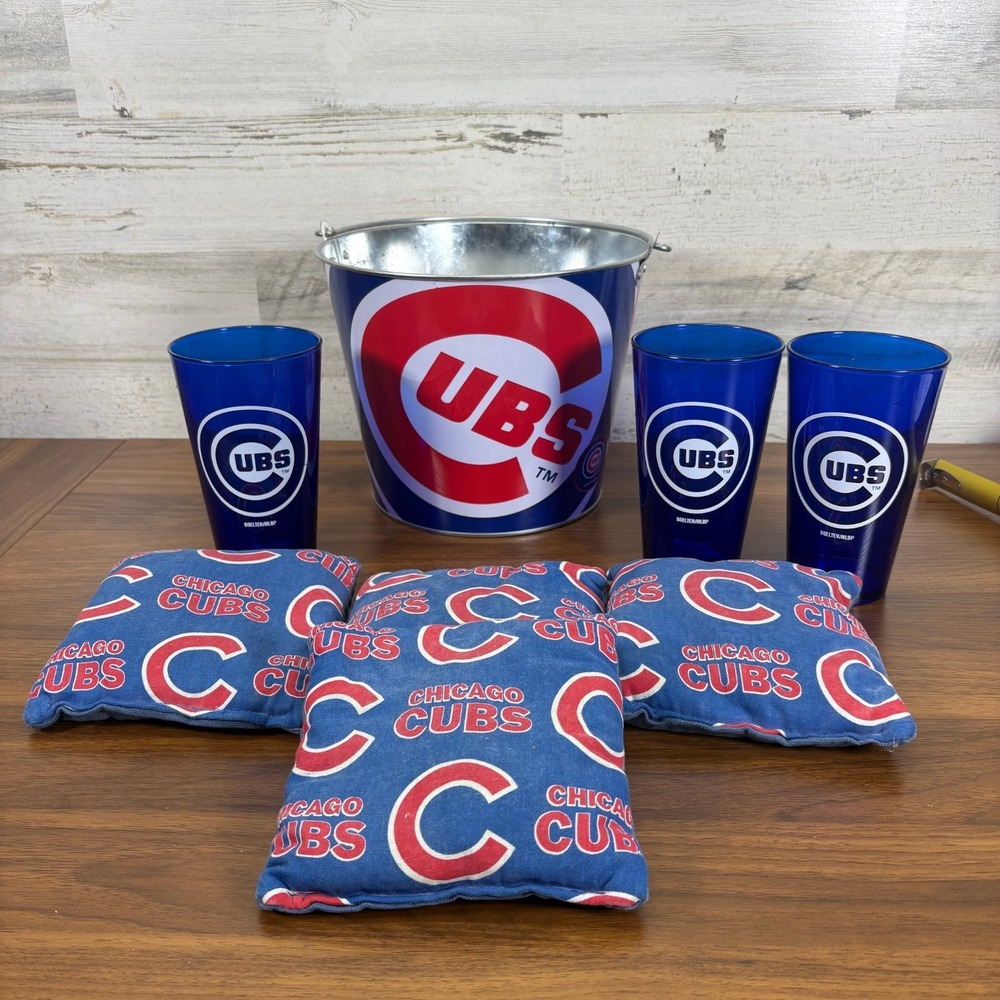 Chicago Cubs‎ Corn Hole Bags Tin Bucket and Three 16 Ounce Hard Plastic Cups